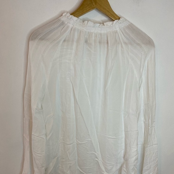 Anthropologie Cloth and Stone Textured White Off Shoulder Top - Picture 7 of 9